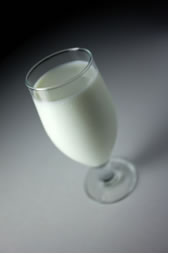 O leite é a principal fonte de lactose