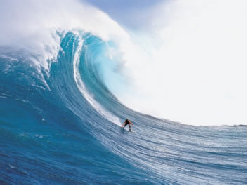 Surfista “pegando uma onda”